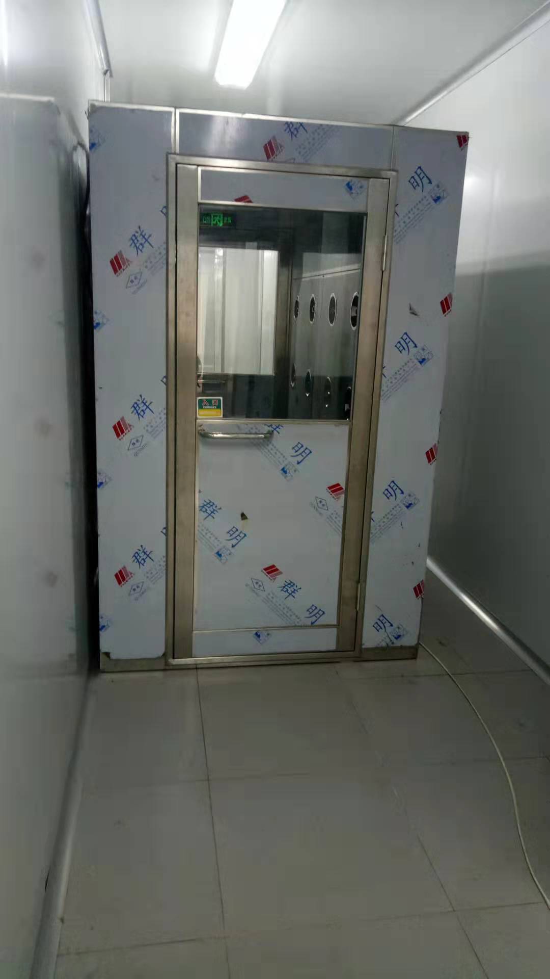 風淋室是無菌室和潔凈車間的凈化設備之一