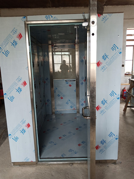 盤錦風(fēng)淋室廠家：正確認(rèn)識潔凈實(shí)驗(yàn)室風(fēng)淋室的結(jié)構(gòu)配置